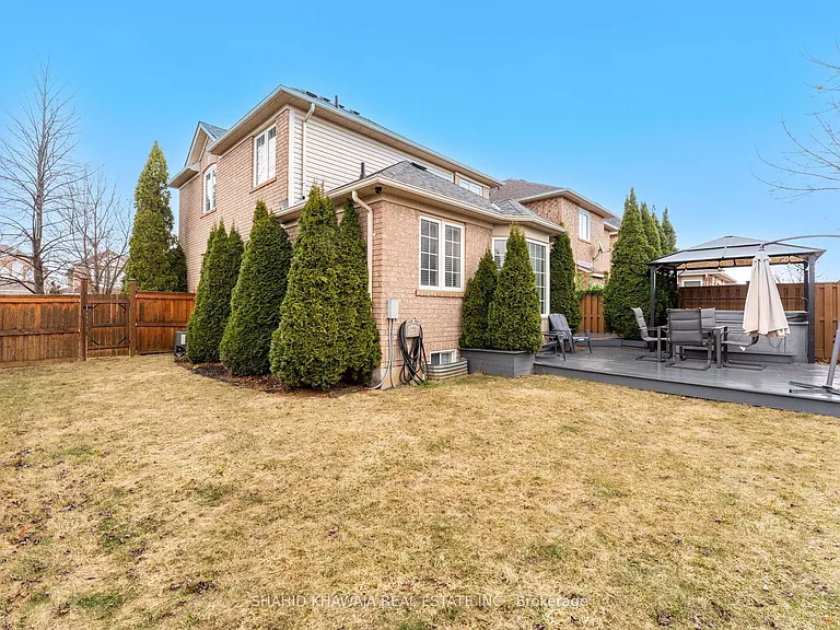 7282 Blackwood Mews — Photo 49