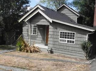 1667 6th St, Astoria, OR 97103