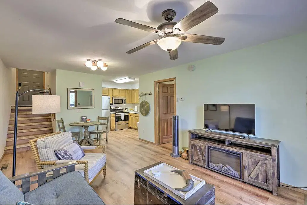 1 bed, 622 sqft, $2,300 — Photo 2