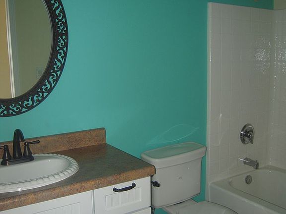 4th image of 1704 W Marina Dr