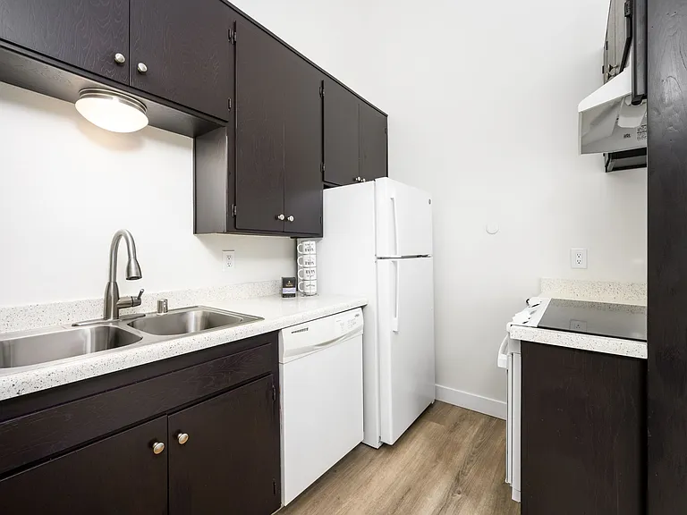 Antone Apartments — Photo 46