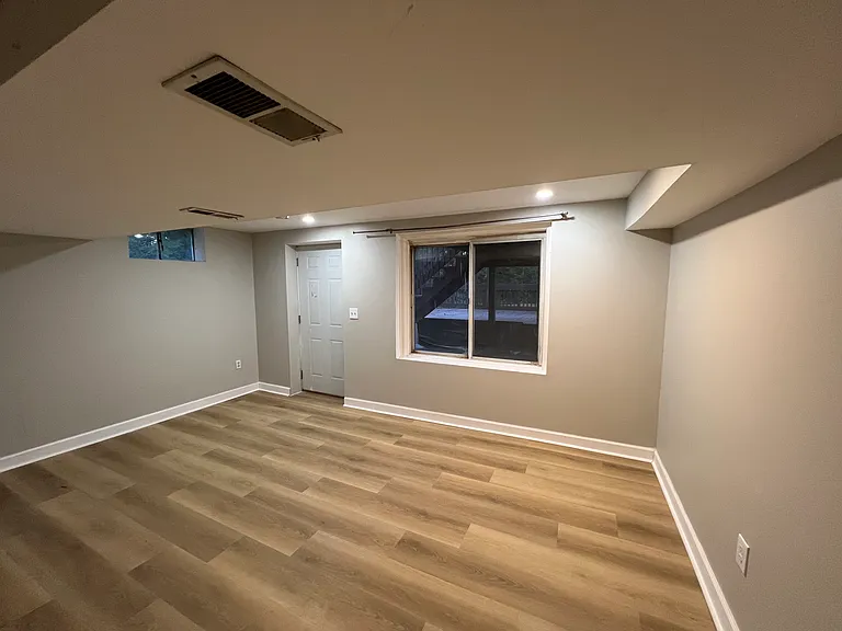 4 Mandalay Dr — Photo 13