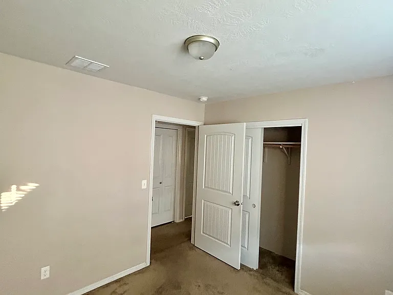 309 10th Ave N #311 — Photo 5