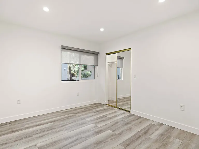 410 Lucas Ave — Photo 44