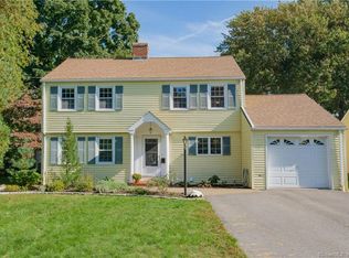 92 Montclair Dr, West Hartford, CT 06107