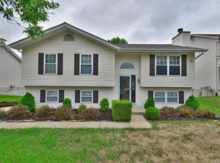 800 Estes Park Dr, Saint Peters, MO 63376