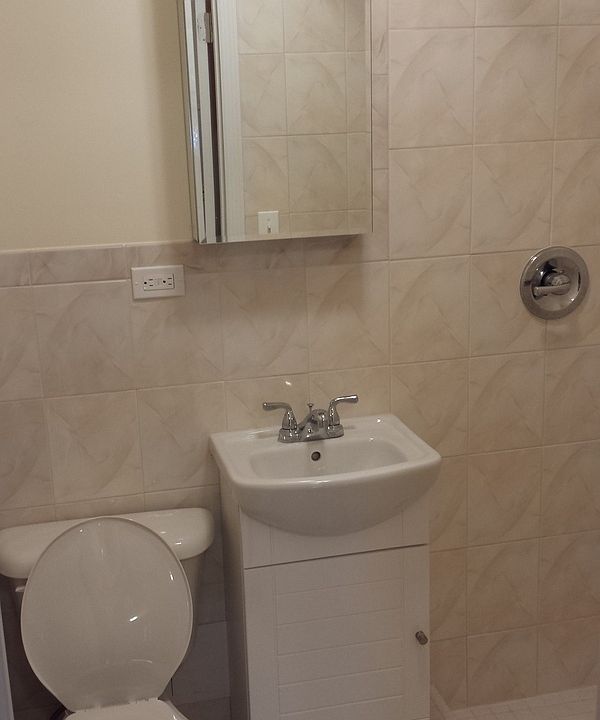 1st image of 425 E 114th St APT 2FW