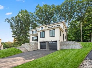 31 Argo Lane, Monsey, NY 10977
