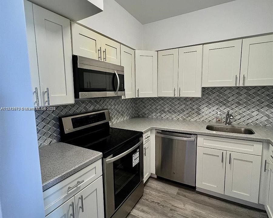 1st image of 7441 Wayne Ave APT 4R