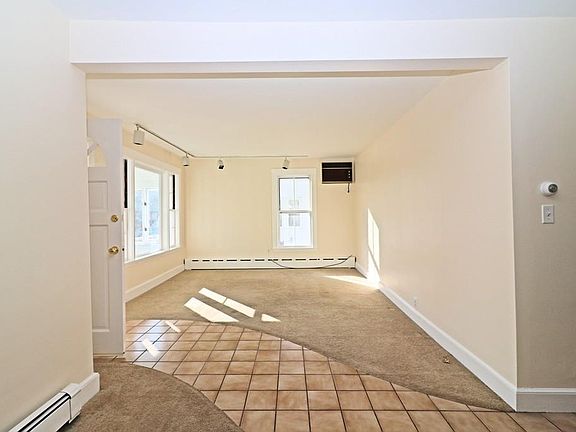 5th image of 50 Seafoam Ave