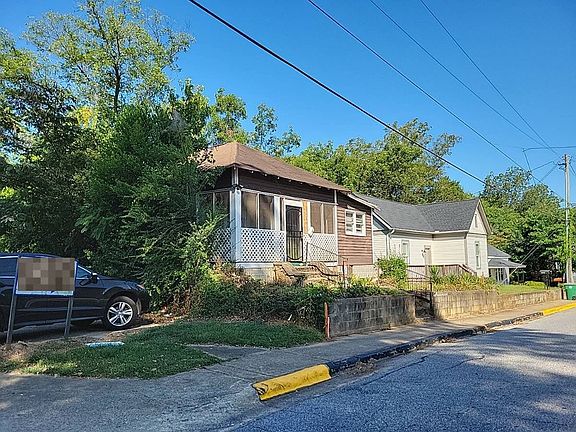4th image of 185 N Rocksprings St