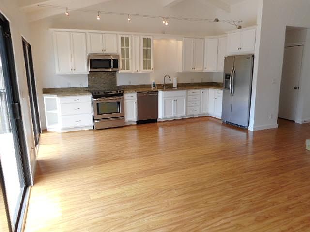 1st image of 981 Miramonte Dr APT 1