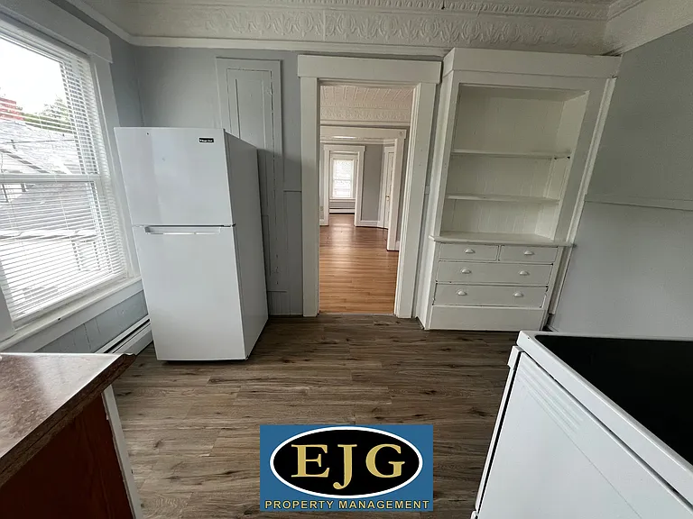 23 S Main St #10 — Photo 5