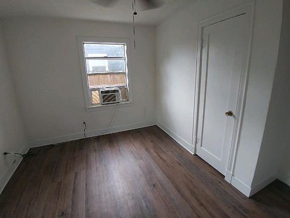4th image of 2307 6th Ave N