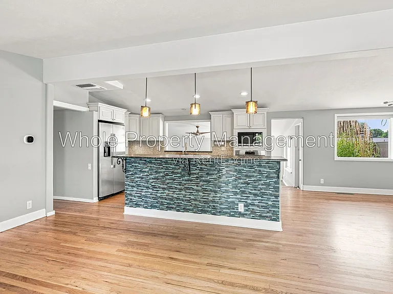 2300 S Newton St — Photo 5