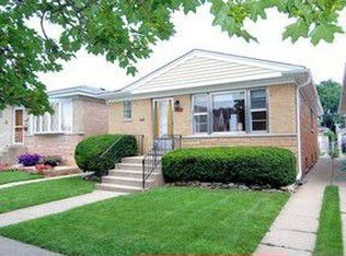 3225 N Pioneer Ave, Chicago, IL 60634