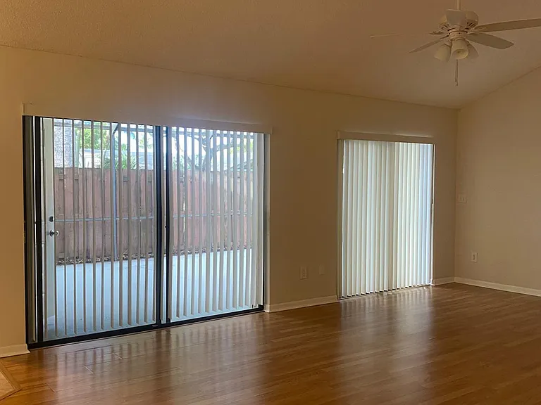 1230 Summit Place Cir #C — Photo 2
