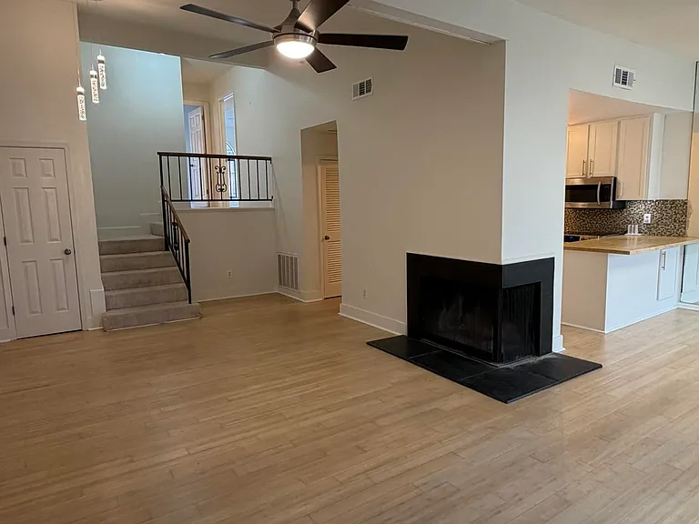 118 W Grn #118 — Photo 6