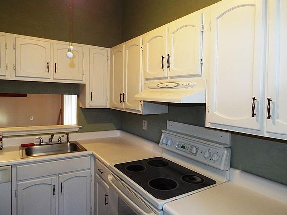 4th image of 97 Highwood Dr #97
