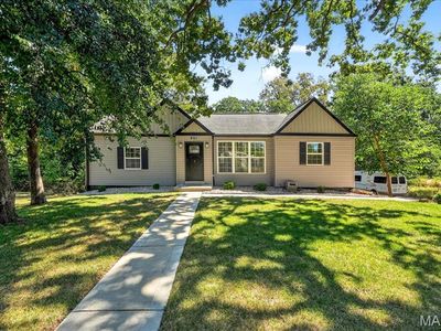 901 Oak Dr, Fenton, MO, 63026