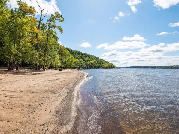 241 Starrwood, Hudson, WI 54016