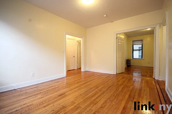 Rented by Link NY Realty | media 46