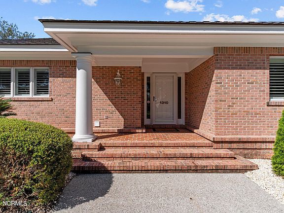 4th image of 1310 Regatta Drive