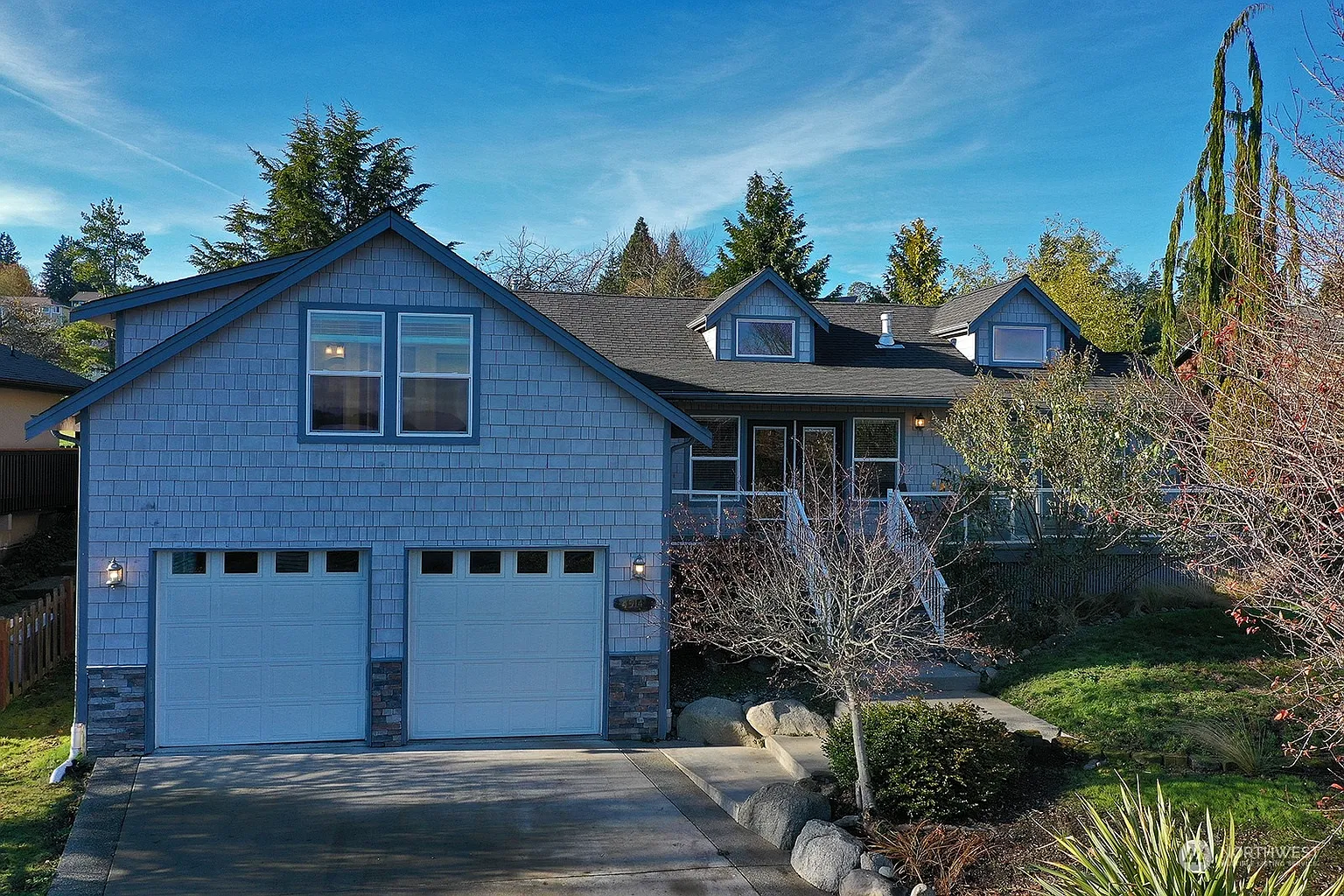 4914 Haines Road photo 1