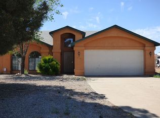 215 Winchester Ct, Alamogordo, NM 88310