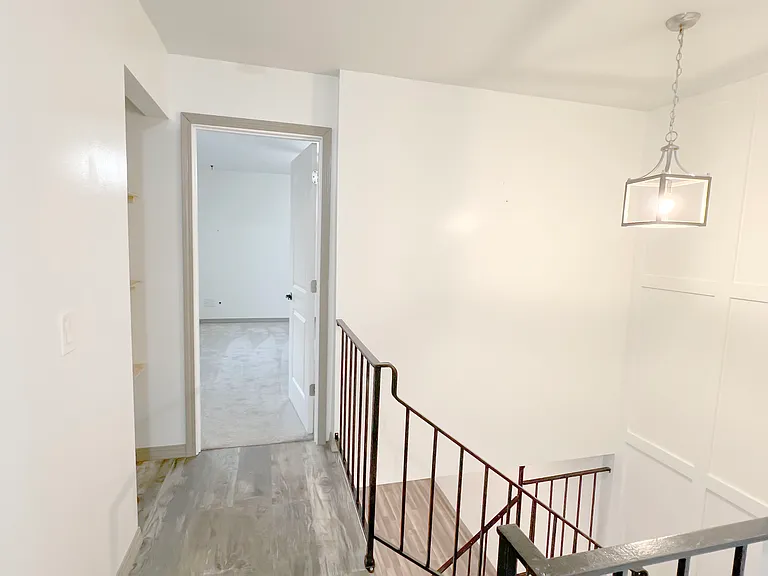 7694 Dunmore Rd — Photo 8
