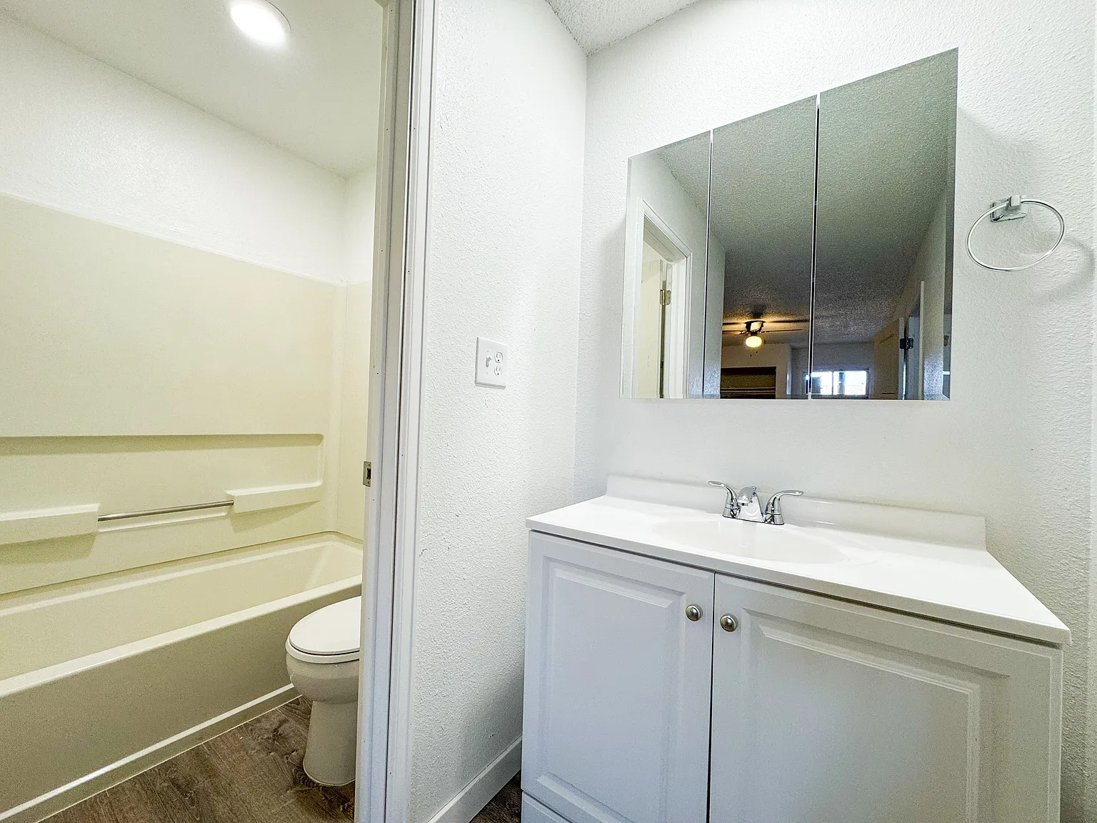 2 bed, $1,195 — Photo 3