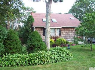 42 Breston Dr W, Shirley, NY 11967