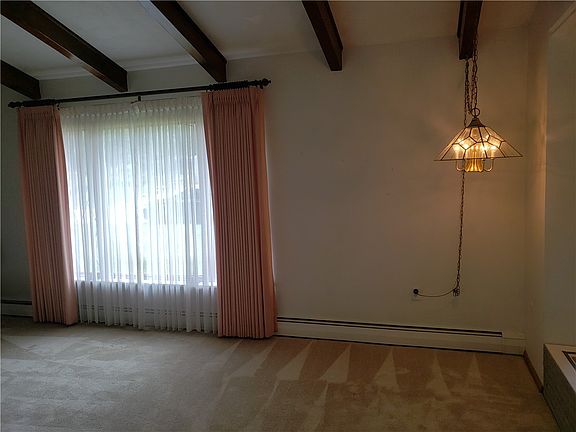 5th image of 234 Crescent Dr