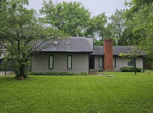 945 Fox Hill Dr, Indianapolis, IN 46228