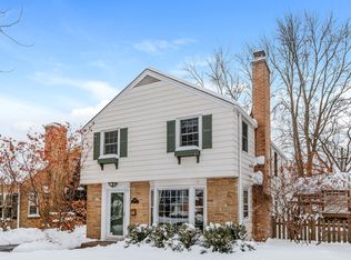 2005 Greenwood Ave, Wilmette, IL