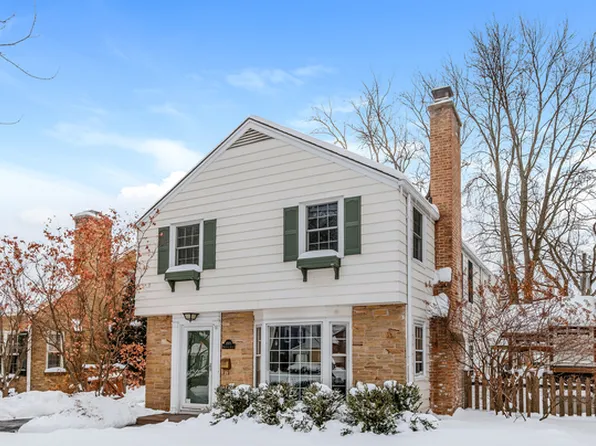 2005 Greenwood Ave, Wilmette, IL 60091