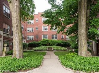 2732 Hampton Pkwy APT C2, Evanston, IL 60201