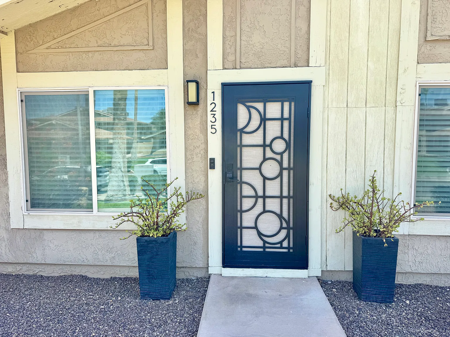 3 bed, 1107 sqft, $2,395 — Photo 3