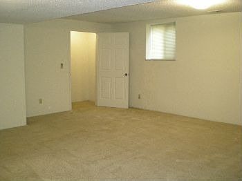 5th image of 1110 S Monaco Street Pkwy APT 2