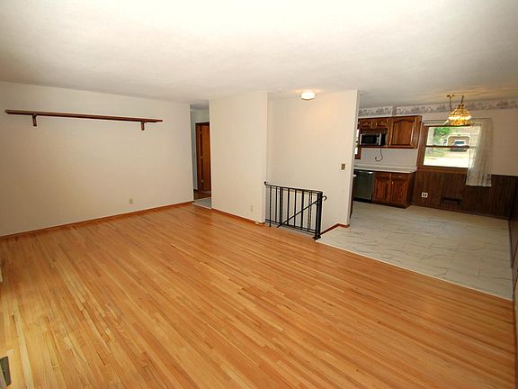 5th image of 11110 France Ave S