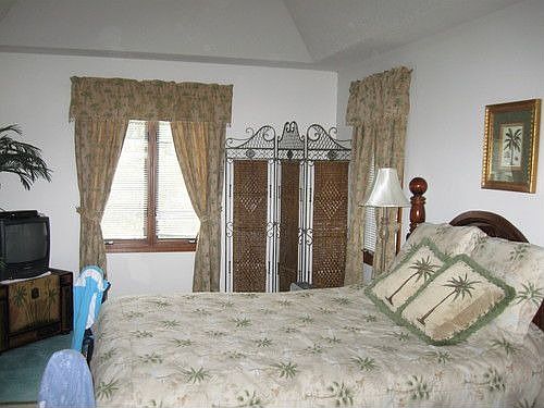 5th image of 3464 Shadywood Cir