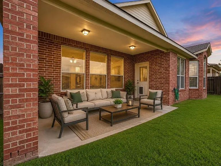 21610 Avalon Queen Dr — Photo 15