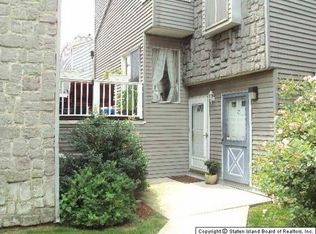 71 Regal Walk #1, Staten Island, NY 10303