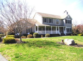 16 Sassinoro Dr, Putnam Valley, NY 10579