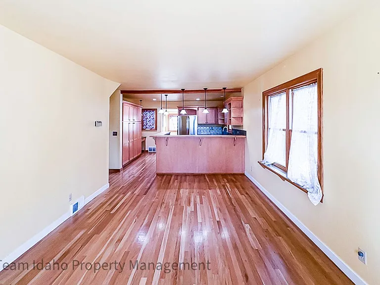 1203 Logan St — Photo 16