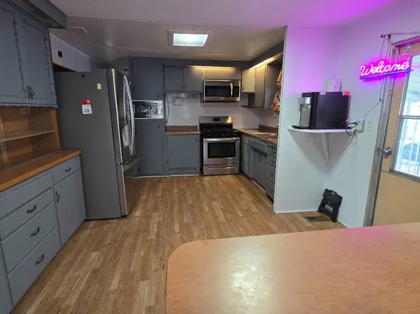 250 N Linden Ave Space 135, Rialto, CA 92376