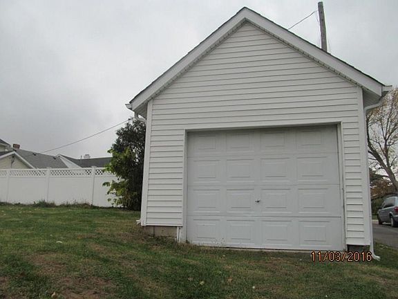 5th image of 502 N East St