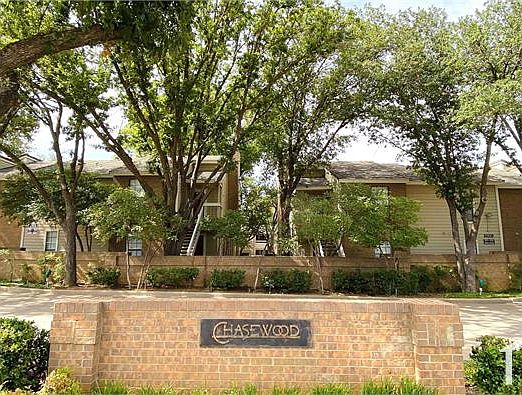 2nd image of 1911 Chasewood Cir