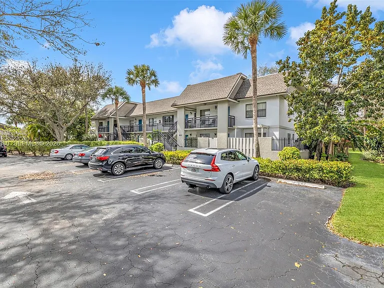 3014 SW 21st Ter #352C — Photo 31