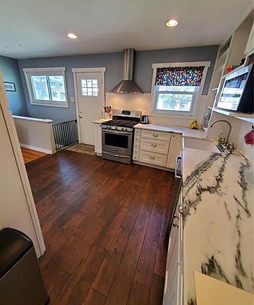 4th image of 9527 Tealridge Dr